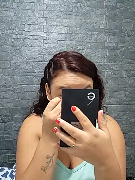 Snapshot of LizzRouse chatting on November 29, 1:14 pm LizzRouse online show from November 29, 1:14 pm