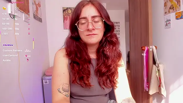 linda giggle online show from March 13, 2:01 pm