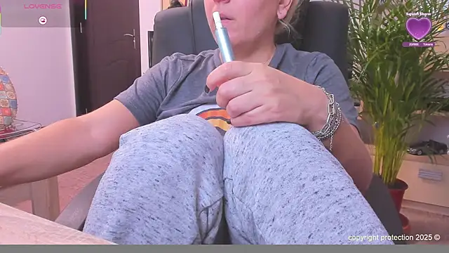 SquirtKitten online show from October 7, 11:18 am