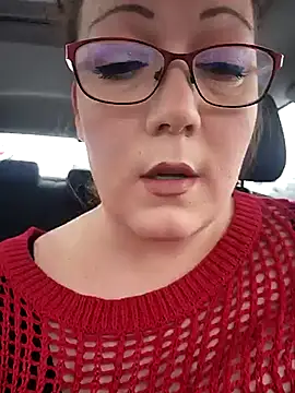 Snapshot of BBWQUEENBEEE chatting on March 4, 11:22 pm BBWQUEENBEEE online show from March 4, 11:22 pm