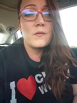 Snapshot of BBWQUEENBEEE chatting on March 9, 9:36 pm BBWQUEENBEEE online show from March 9, 9:36 pm