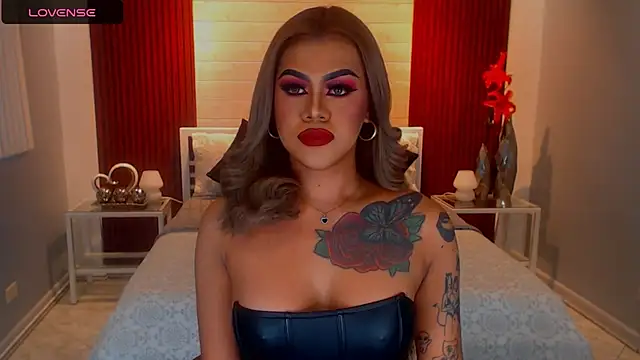 Snapshot of StellaStrong30 chatting on November 6, 9:59 pm StellaStrong30 online show from November 6, 9:59 pm