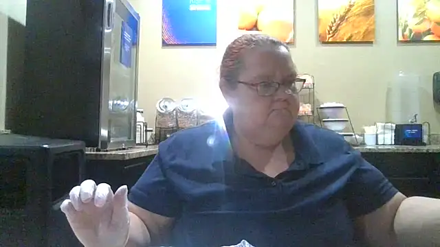 Hornybbw1978 online show from December 12, 6:47 am