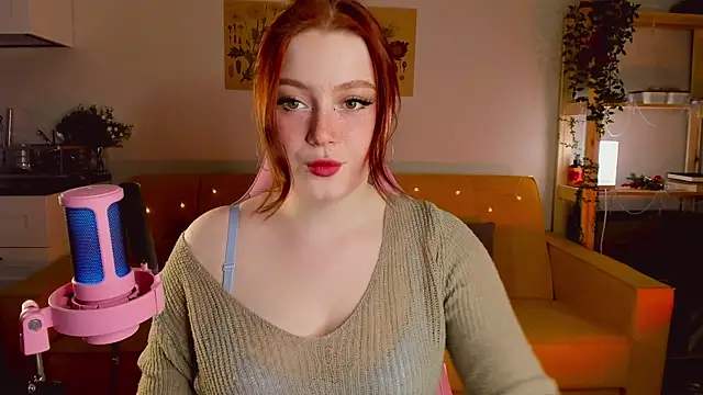 Snapshot of Sofy_Benson chatting on January 14, 2:11 pm Sofy Benson online show from January 14, 2:11 pm