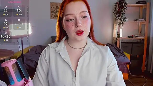 Snapshot of Sofy_Benson chatting on February 19, 11:17 am Sofy Benson online show from February 19, 11:17 am