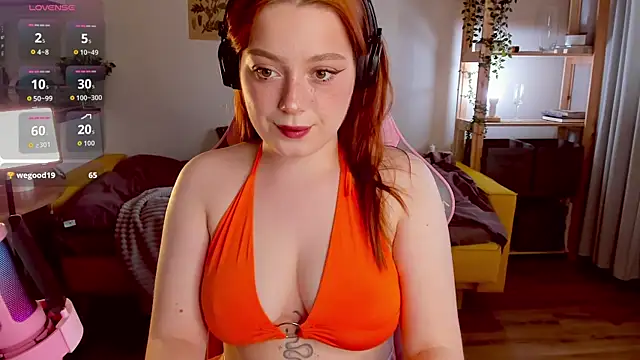 Snapshot of Sofy_Benson chatting on October 8, 2:25 pm Sofy Benson online show from October 8, 2:25 pm