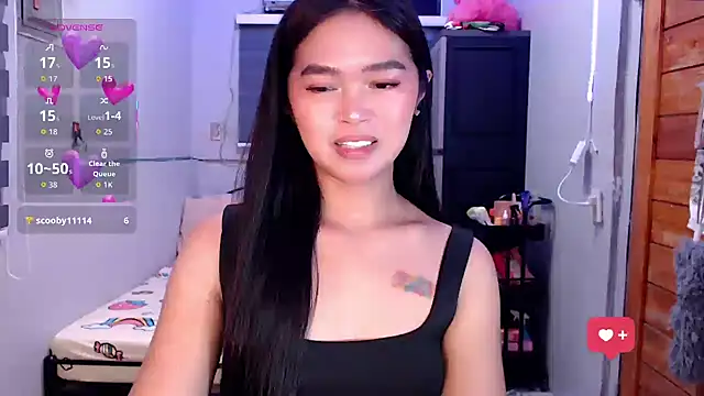 Snapshot of Itsme_claire chatting on October 2, 10:17 pm Itsme claire online show from October 2, 10:17 pm