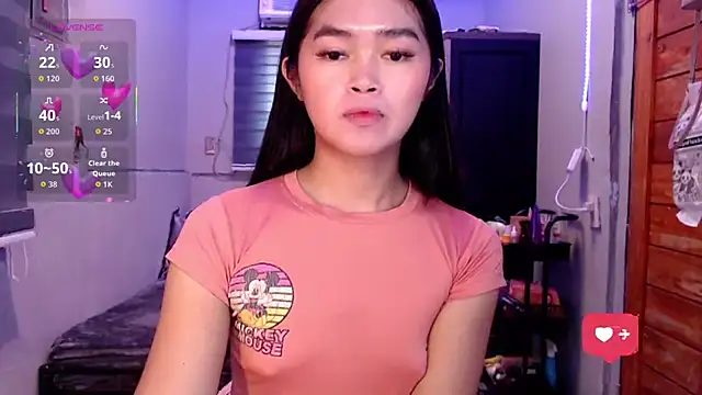 Snapshot of Itsme_claire chatting on October 8, 1:36 am Itsme claire online show from October 8, 1:36 am