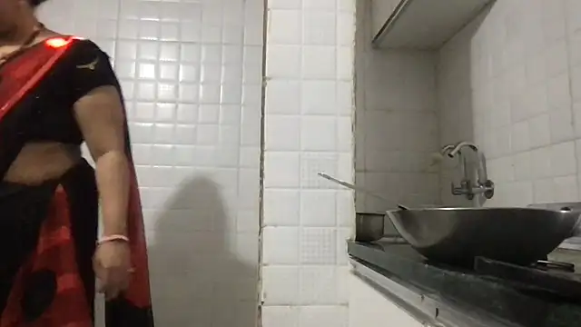 Riyasingh9 online show from February 15, 3:52 am