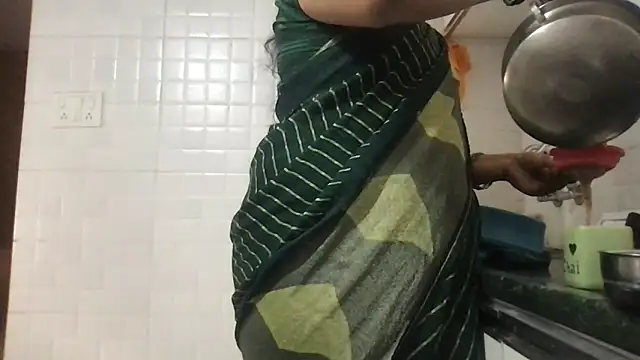 Riyasingh9 online show from February 26, 3:21 am