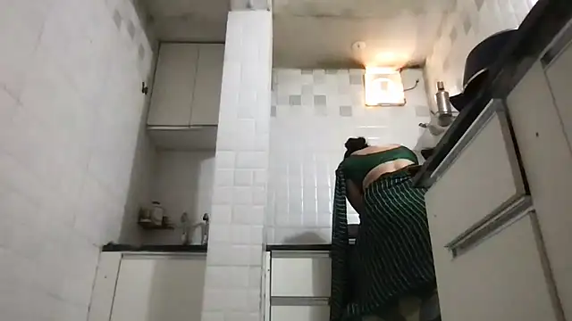 Riyasingh9 online show from April 6, 4:46 am