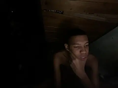 Snapshot of tonny_sexxxx chatting on January 24, 4:59 am tonny sexxxx online show from January 24, 4:59 am