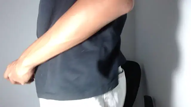 Snapshot of tonny_sexxxx chatting on February 26, 9:16 pm tonny sexxxx online show from February 26, 9:16 pm