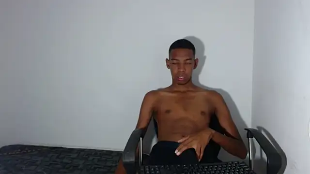 Snapshot of tonny_sexxxx chatting on March 12, 8:52 pm tonny sexxxx online show from March 12, 8:52 pm