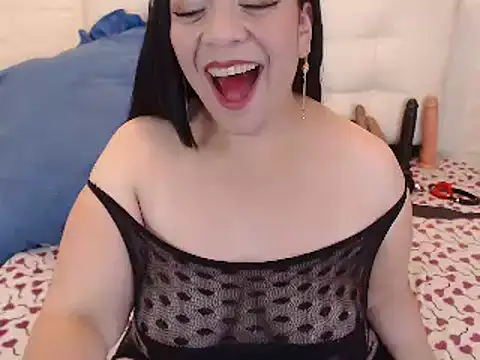 Snapshot of Angiee_BBW chatting on March 4, 11:54 pm Angiee BBW online show from March 4, 11:54 pm