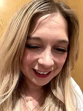 CherryAuroraa online show from January 15, 10:13 pm