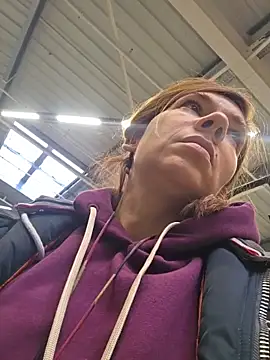 Lina lou4 online show from December 5, 10:24 am