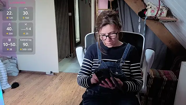 Lina lou4 online show from March 25, 4:35 pm