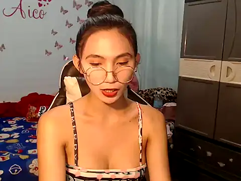 PirateEmpressBoaAico online show from December 23, 6:22 am