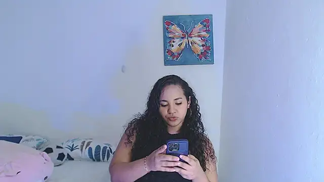 luciana keating online show from November 29, 12:13 am