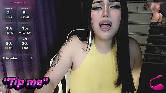 Snapshot of cherry_RED5 chatting on January 21, 9:03 am cherry RED5 online show from January 21, 9:03 am