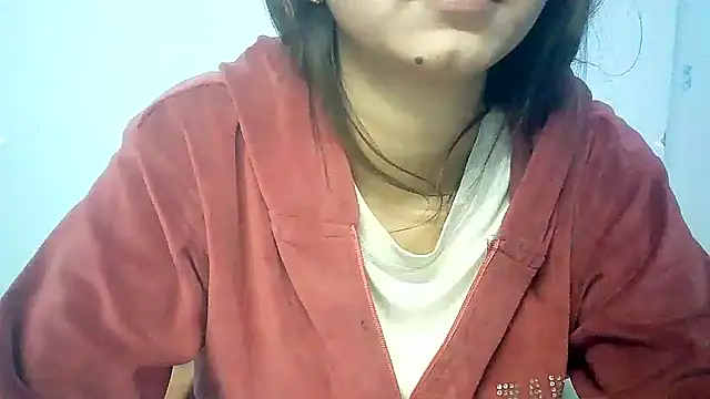 lovelydesi21 online show from December 15, 4:26 pm