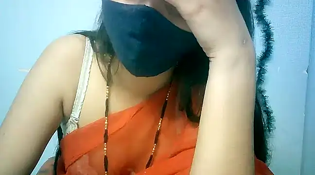 lovelydesi21 online show from December 22, 4:17 pm