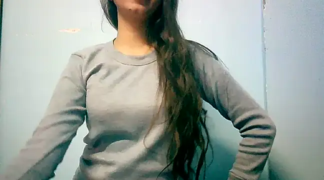 lovelydesi21 online show from January 15, 3:50 pm