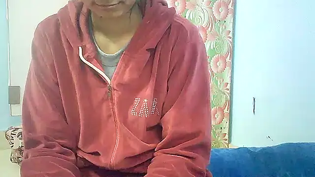 lovelydesi21 online show from January 18, 8:52 am