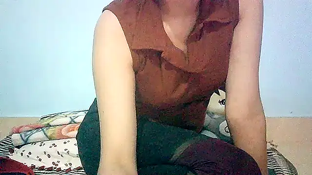 lovelydesi21 online show from January 31, 4:38 pm