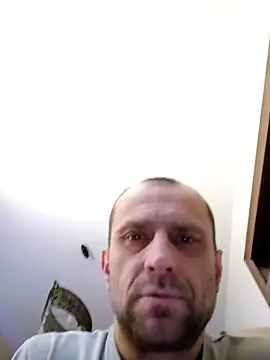 Snapshot of Roman0798 chatting on December 21, 6:52 am Roman0798 online show from December 21, 6:52 am