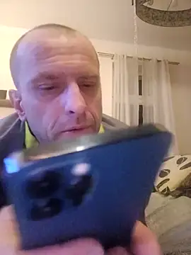 Snapshot of Roman0798 chatting on February 3, 9:39 pm Roman0798 online show from February 3, 9:39 pm