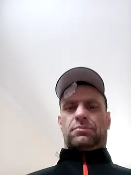 Snapshot of Roman0798 chatting on February 5, 12:38 pm Roman0798 online show from February 5, 12:38 pm