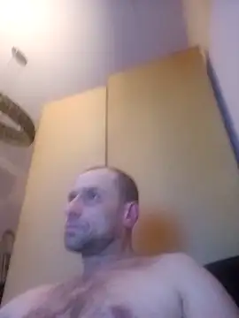 Snapshot of Roman0798 chatting on February 5, 11:17 pm Roman0798 online show from February 5, 11:17 pm