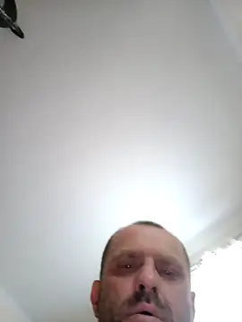 Snapshot of Roman0798 chatting on February 27, 6:40 am Roman0798 online show from February 27, 6:40 am