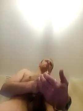 Snapshot of Roman0798 chatting on March 11, 6:43 am Roman0798 online show from March 11, 6:43 am