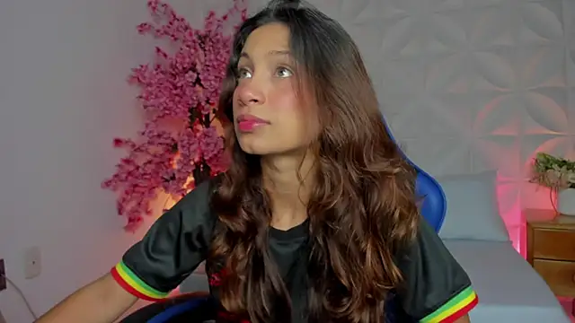 cora 22 online show from April 8, 12:49 pm