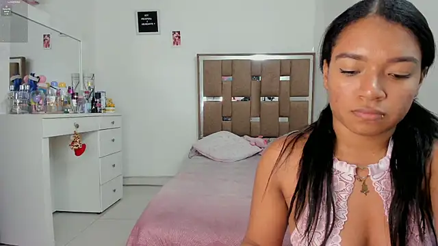 kendall-ewers online show from October 3, 1:13 am