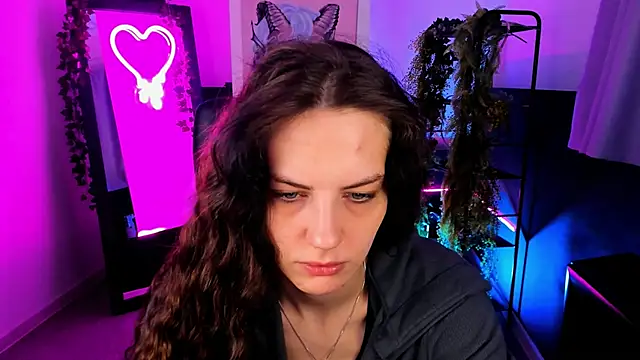 EmilyWilden online show from January 29, 5:40 am