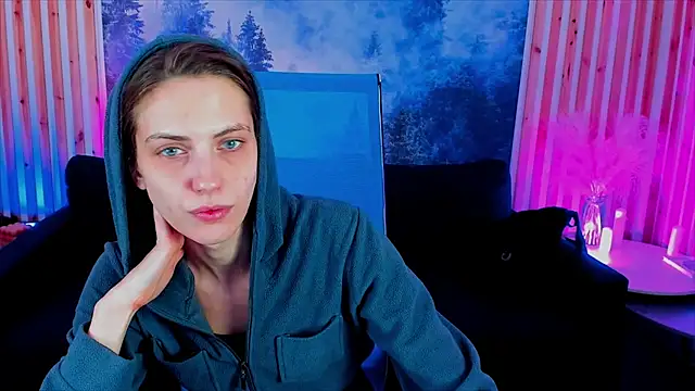 EmilyWilden online show from October 3, 8:11 am