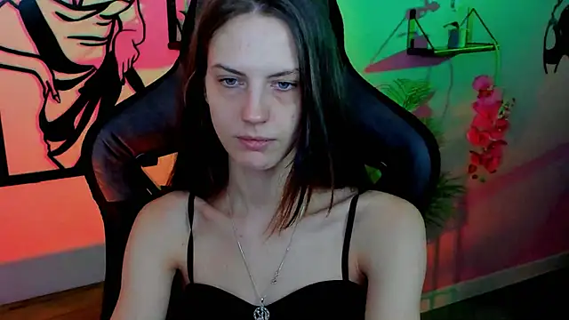EmilyWilden online show from October 21, 8:37 am