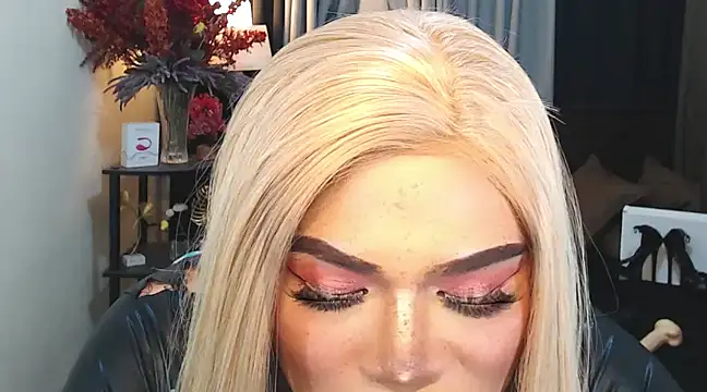 Bitch Fowler69 online show from February 26, 10:20 pm