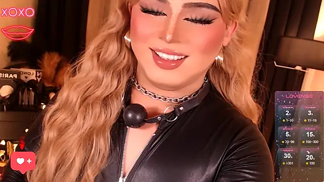 Snapshot of Bitch_Fowler69 chatting on November 15, 5:53 pm Bitch Fowler69 online show from November 15, 5:53 pm