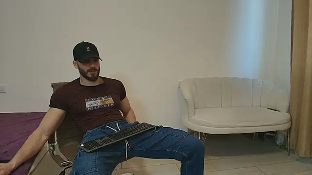 TheTopAlex online show from February 25, 7:18 am