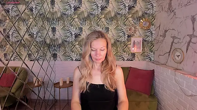 Snapshot of NancyGrace chatting on October 21, 1:12 pm NancyGrace online show from October 21, 1:12 pm