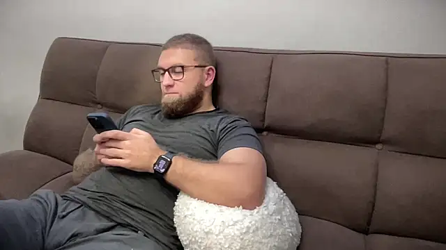 Snapshot of Bear_bear_ chatting on December 27, 1:07 pm Bear bear online show from December 27, 1:07 pm