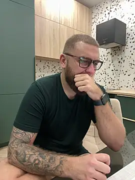 Snapshot of Bear_bear_ chatting on February 22, 10:20 pm Bear bear online show from February 22, 10:20 pm