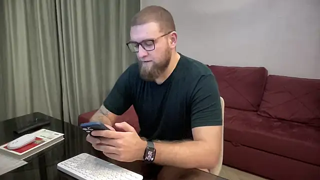 Snapshot of Bear_bear_ chatting on March 7, 4:33 pm Bear bear online show from March 7, 4:33 pm