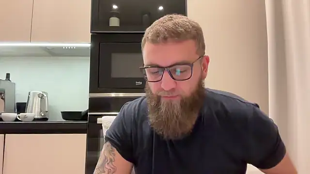 Snapshot of Bear_bear_ chatting on November 20, 12:38 pm Bear bear online show from November 20, 12:38 pm