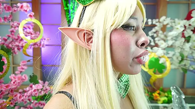 Snapshot of miss__maria chatting on March 17, 6:00 pm miss maria online show from March 17, 6:00 pm